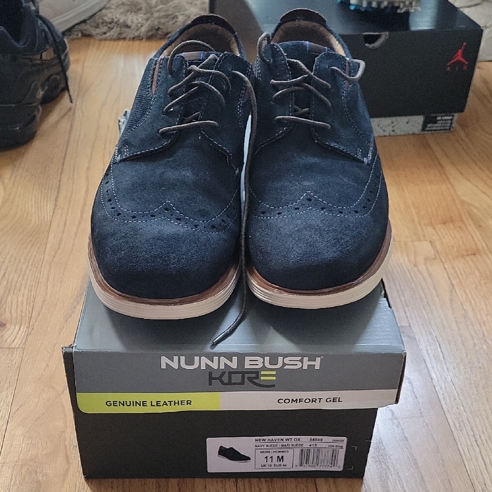 Nunn Bush Men's Dark Blue Oxfords